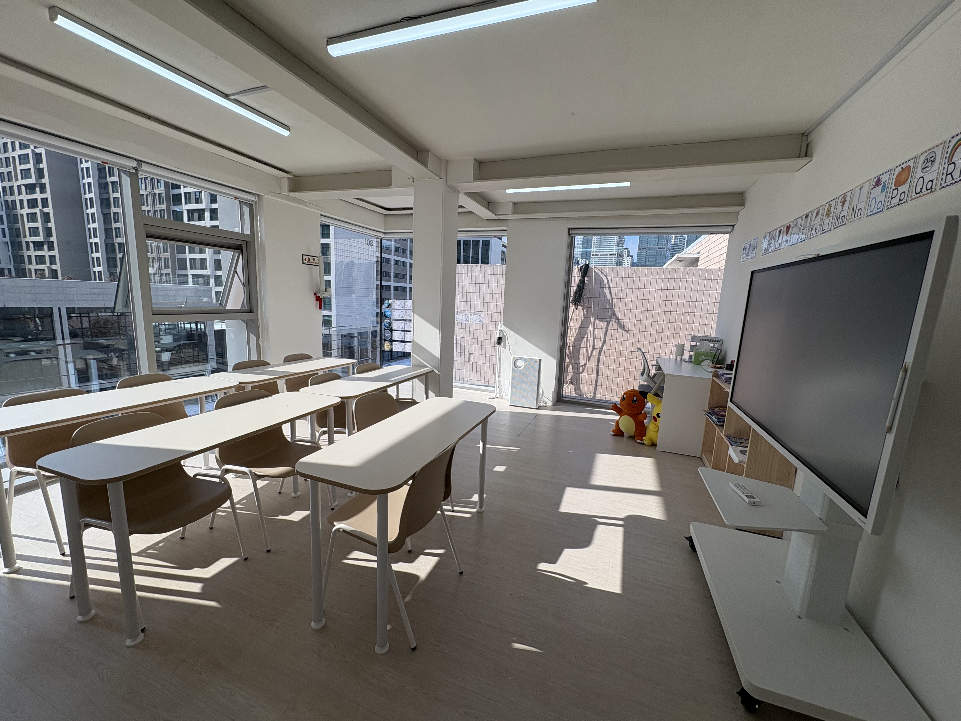 JLC ENGLISH ACADEMY