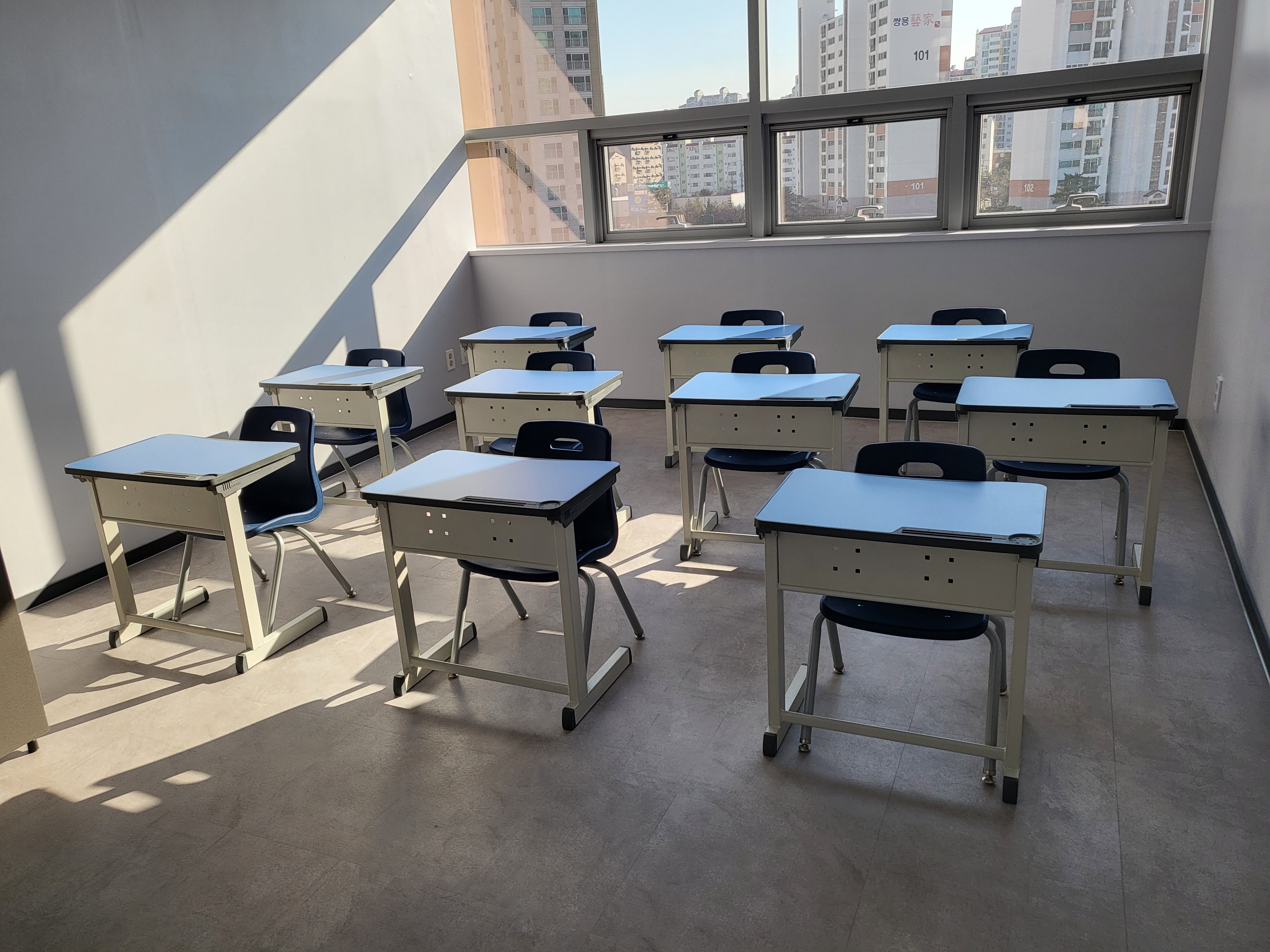 에임어학원