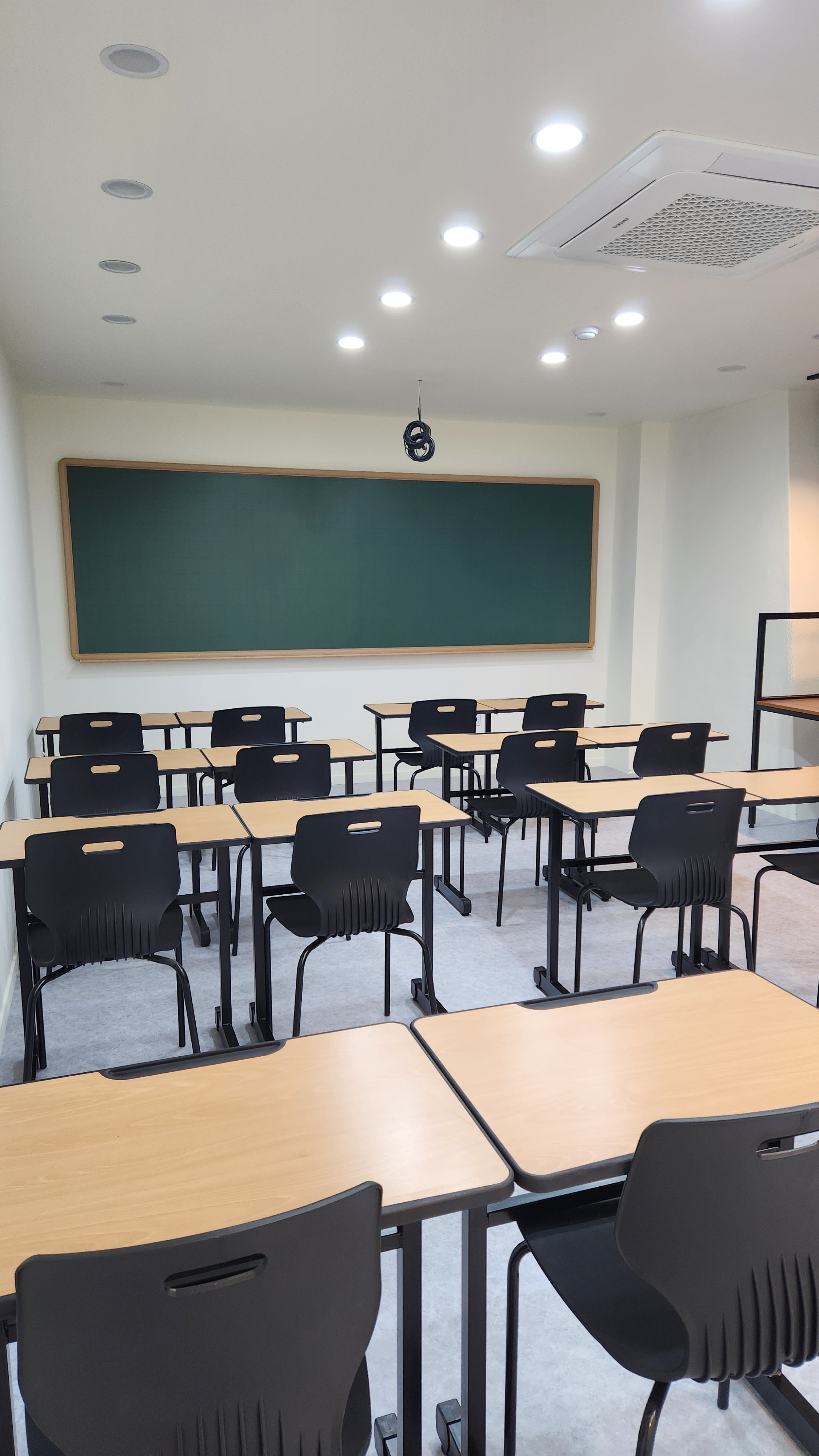 더퍼스트스카이학원