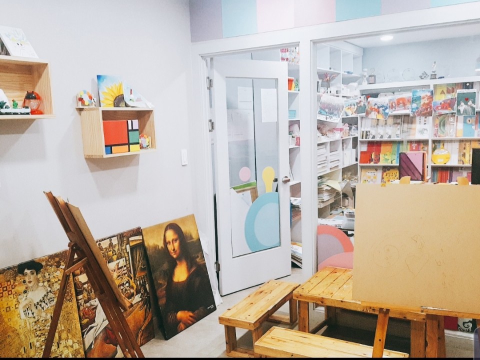 홍익 아트리 미술학원