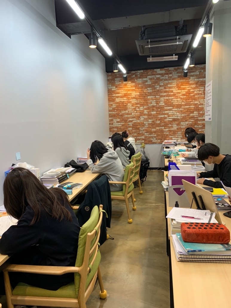 와이앤로직 학원