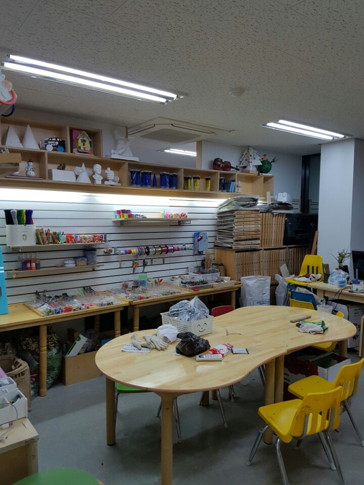 플레이아트예모듬창작소미술학원